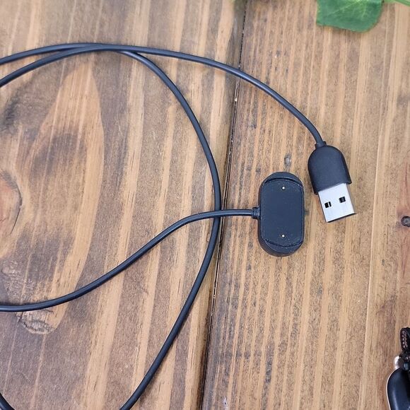 AmazFit. Smartwatch with Extra Bands. EUC - Picture 2 of 7